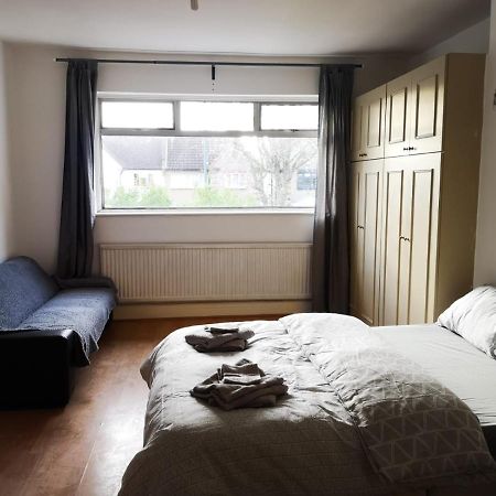 Large Spacious Property In Zone 2 Londres Exterior foto